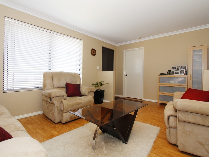 2 Jardine Street, Success WA 6164