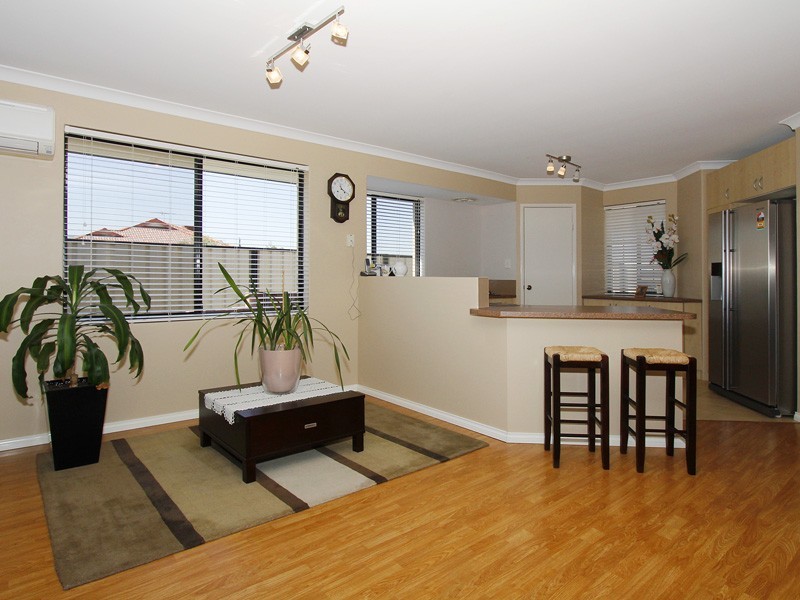 2 Jardine Street, Success WA 6164