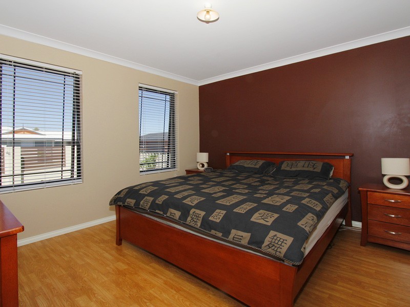 2 Jardine Street, Success WA 6164