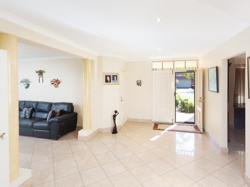 6 Mirabeau Mews, Bibra Lake WA 6163