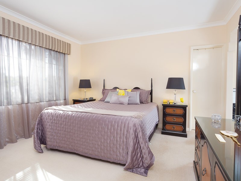 6 Mirabeau Mews, Bibra Lake WA 6163
