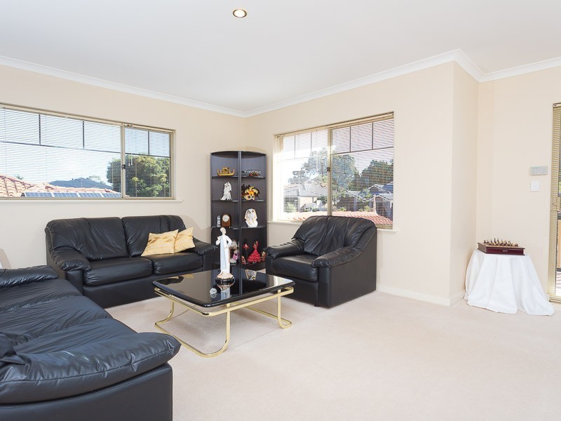 6 Mirabeau Mews, Bibra Lake WA 6163