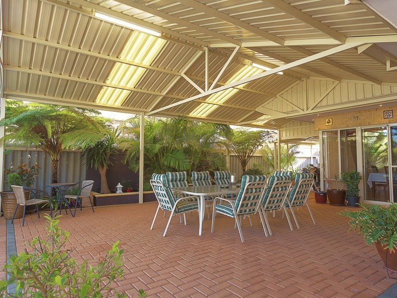 6 Mirabeau Mews, Bibra Lake WA 6163
