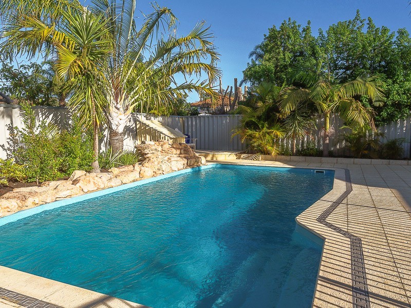 6 Mirabeau Mews, Bibra Lake WA 6163