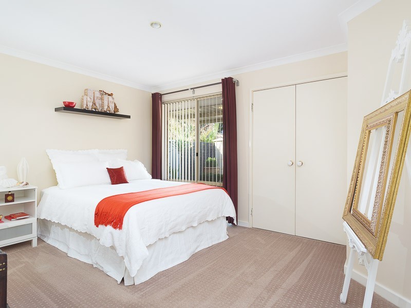 6 Mirabeau Mews, Bibra Lake WA 6163