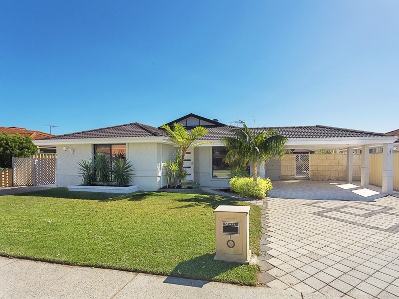 6 Okehampton Road, Warnbro WA 6169