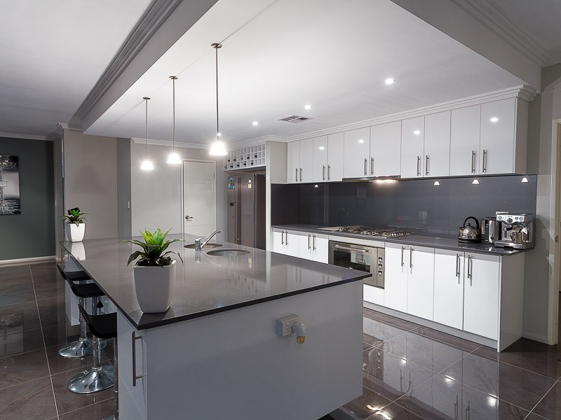 12 Esmerelda Rise, Baldivis WA 6171