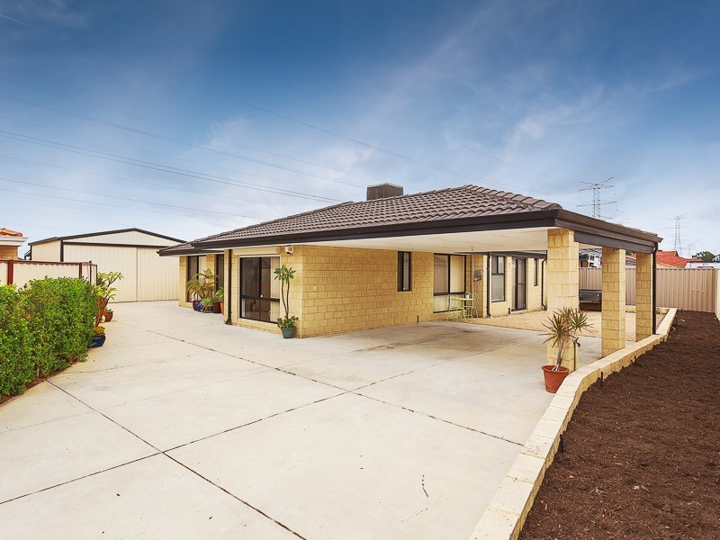 10 Acorn Place, South Lake WA 6164