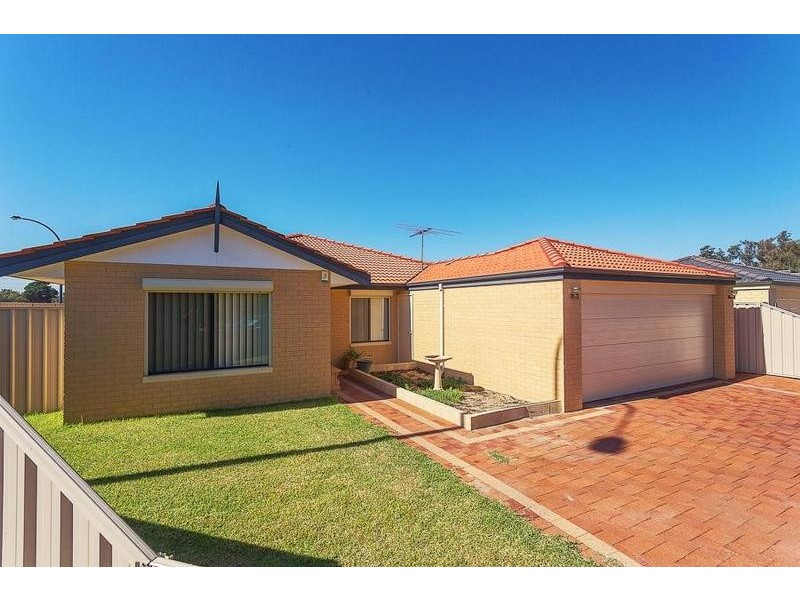 1 Modong Nook, Success WA 6164