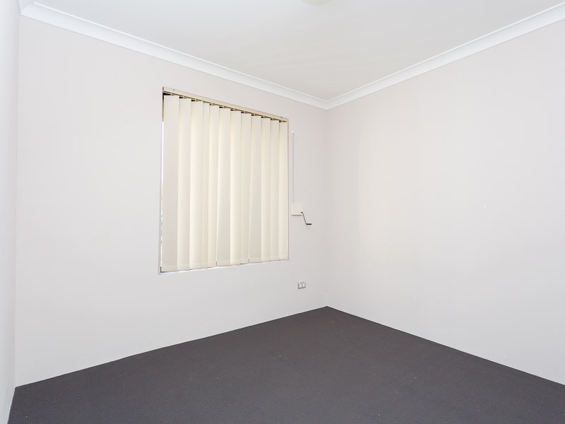 1 Modong Nook, Success WA 6164