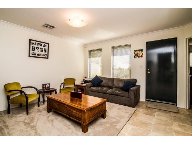 31 Camden Boulevard, Aubin Grove WA 6164