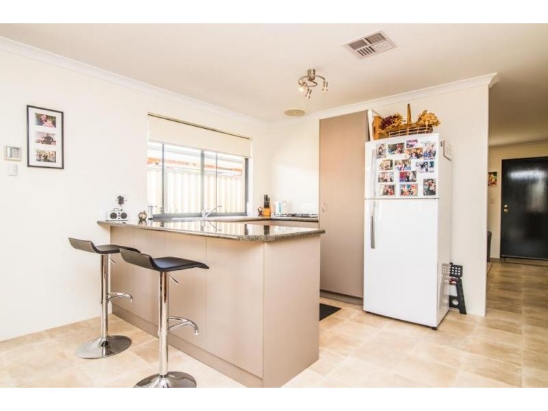 31 Camden Boulevard, Aubin Grove WA 6164