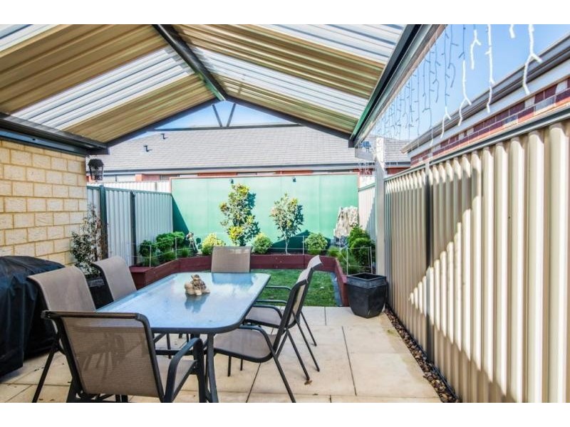 31 Camden Boulevard, Aubin Grove WA 6164