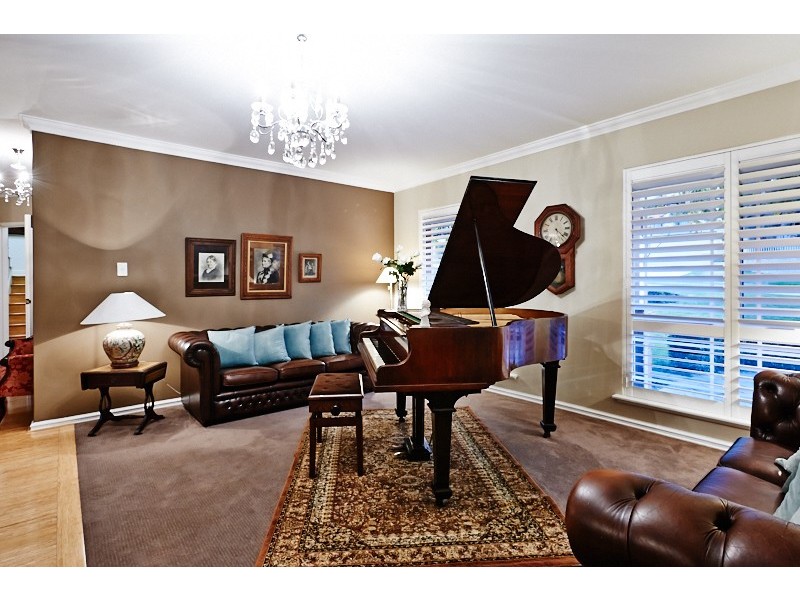 29 Whitfeld Terrace, Winthrop WA 6150