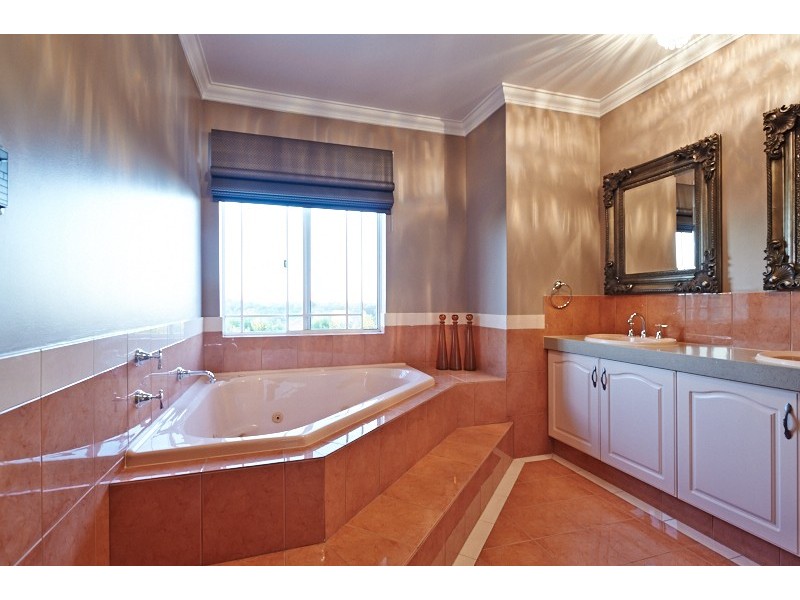 29 Whitfeld Terrace, Winthrop WA 6150