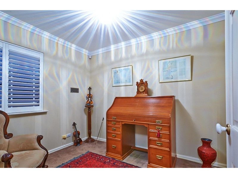 29 Whitfeld Terrace, Winthrop WA 6150