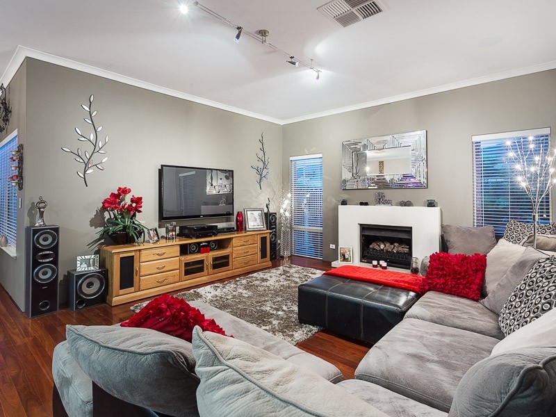 57 Draycott Loop, Canning Vale WA 6155