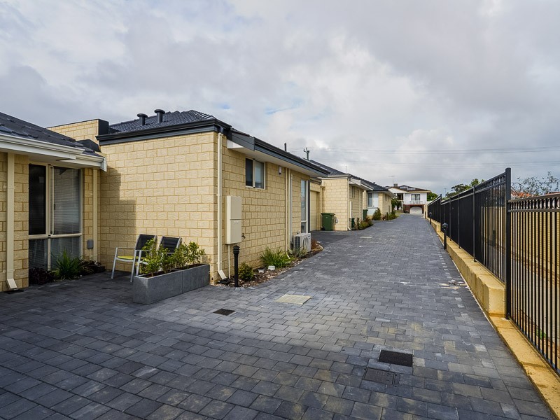 4/44 Kent Street, Spearwood WA 6163