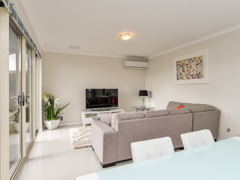 4/44 Kent Street, Spearwood WA 6163