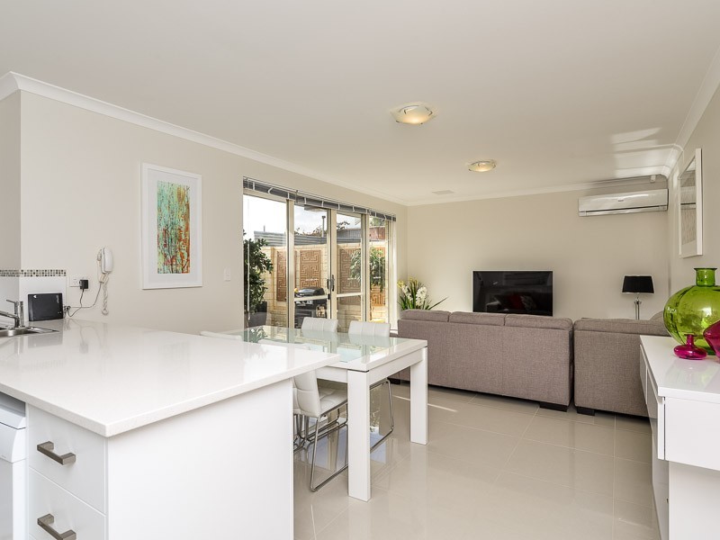 4/44 Kent Street, Spearwood WA 6163