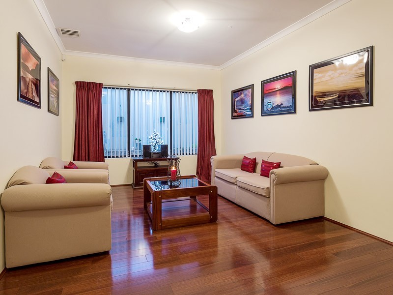 23 Peterborough Circle, North Lake WA 6163