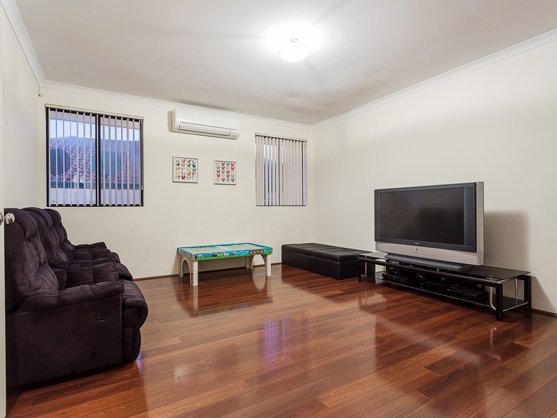 23 Peterborough Circle, North Lake WA 6163