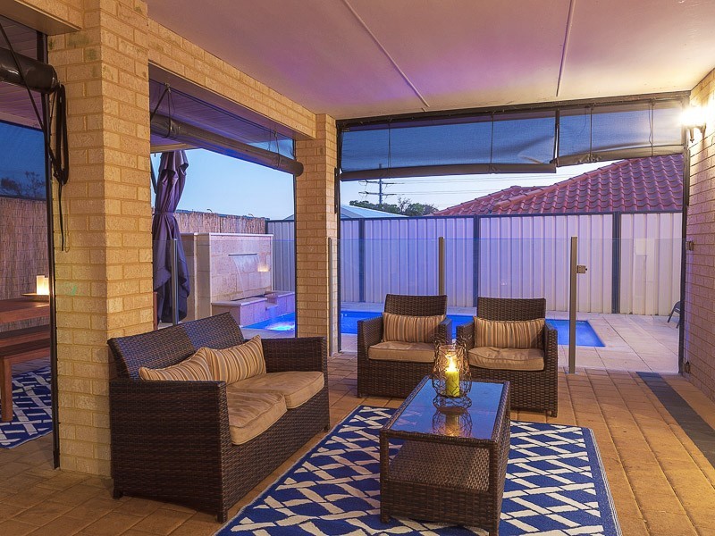 23 Peterborough Circle, North Lake WA 6163