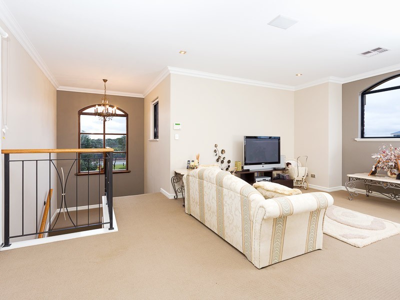 39 Westerway Terrace, North Lake WA 6163