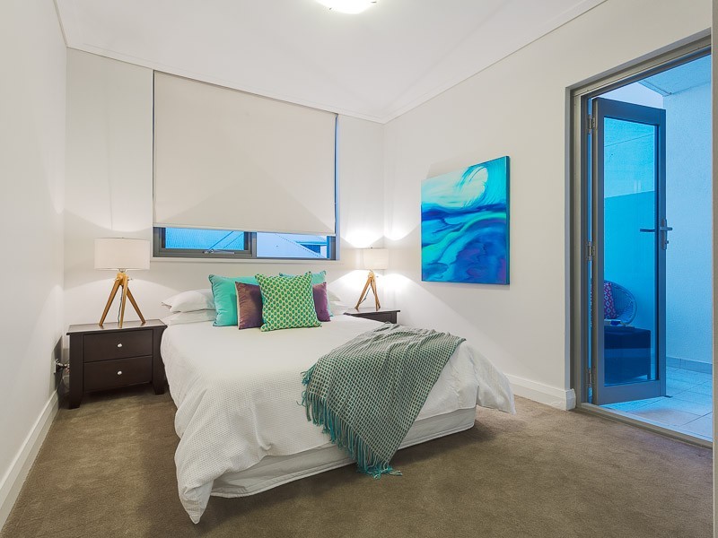 6/20 Enderby Close, North Coogee WA 6163