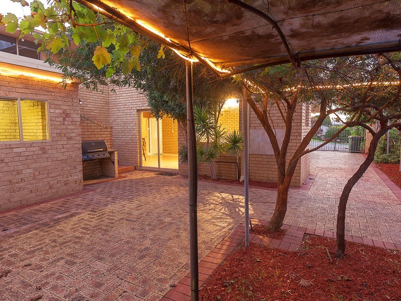 6 Allis Heights, Yangebup WA 6164