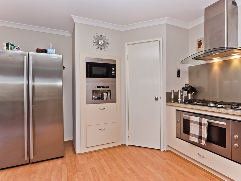 4 Clarity Elbow, Atwell WA 6164