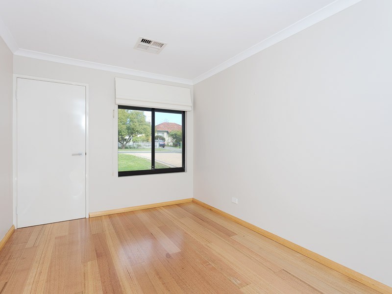 12 Stainer Street, Willagee WA 6156