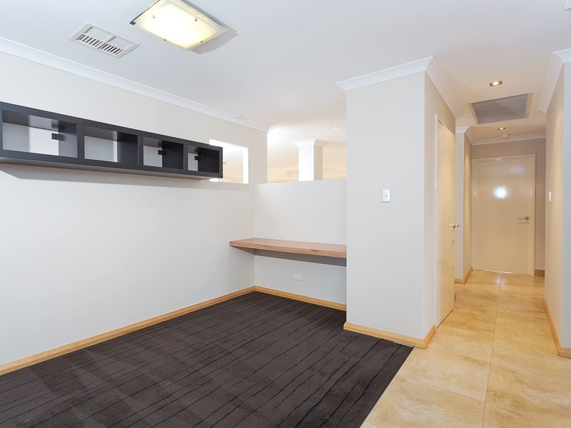 12 Stainer Street, Willagee WA 6156