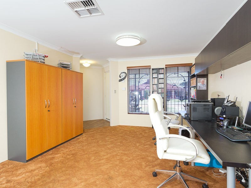 3 Armand Drive, Aubin Grove WA 6164