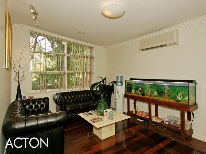 180 Grove Road, Lesmurdie WA 6076