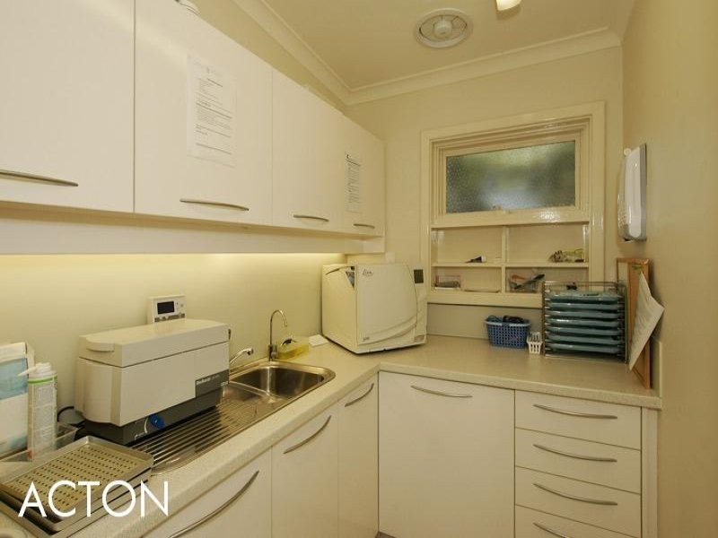 180 Grove Road, Lesmurdie WA 6076