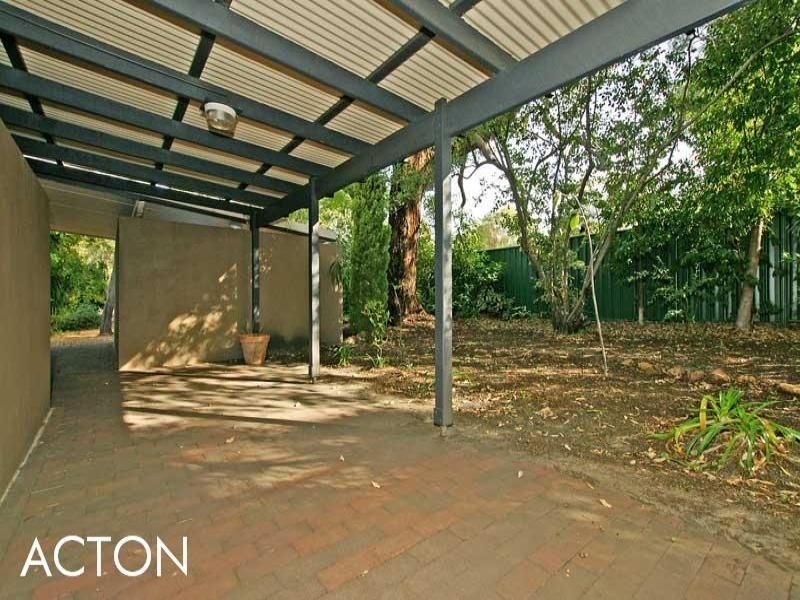 180 Grove Road, Lesmurdie WA 6076