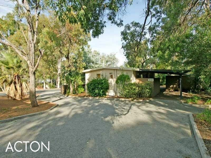 180 Grove Road, Lesmurdie WA 6076