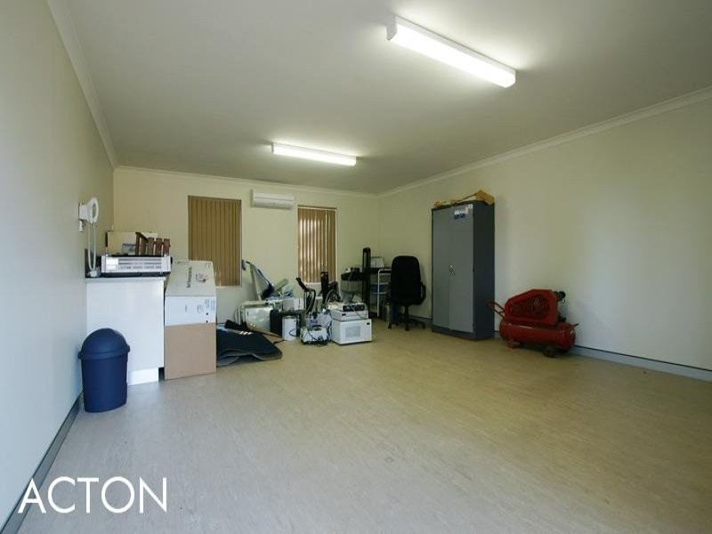 180 Grove Road, Lesmurdie WA 6076