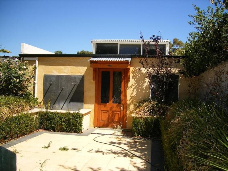 18 Victoria Street, Mosman Park WA 6012