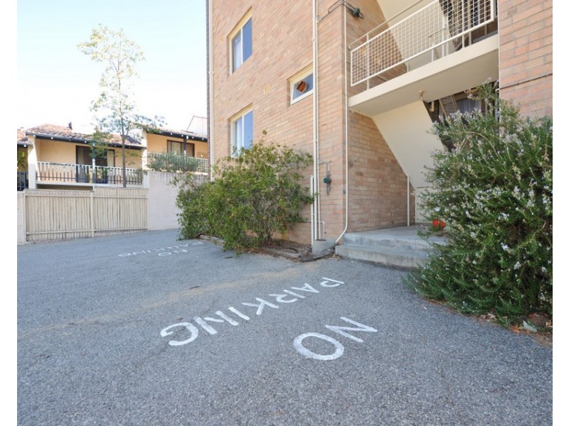 2/76 Broadway, Nedlands WA 6009