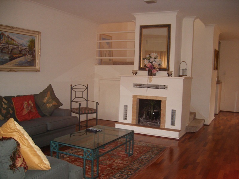 7/4 Airlie Street, Cottesloe WA 6011