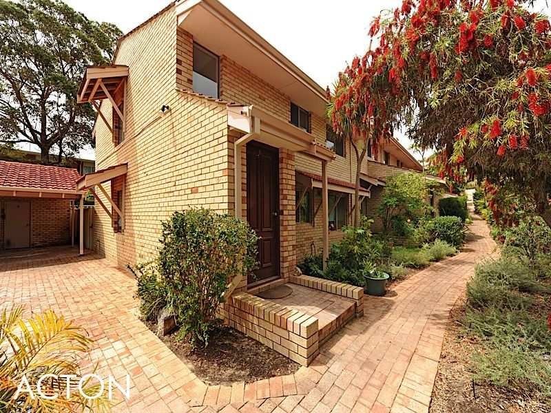 6/12 McNamara Way, Cottesloe WA 6011