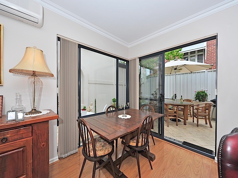 2/24 St Leonards Street, Mosman Park WA 6012