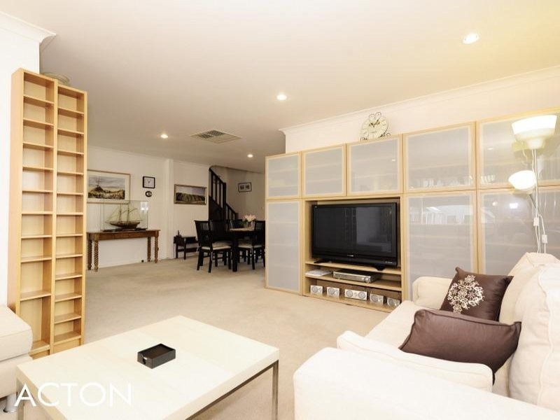 9 Staples Street, North Fremantle WA 6159