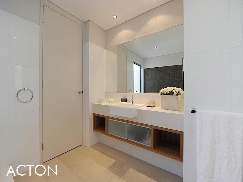 28 Gibney Street, Cottesloe WA 6011