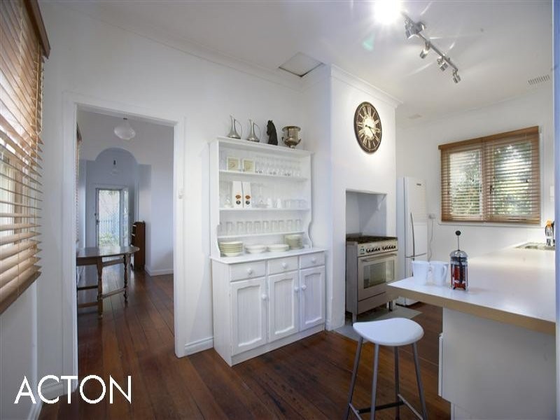 16 Perth Street, Cottesloe WA 6011