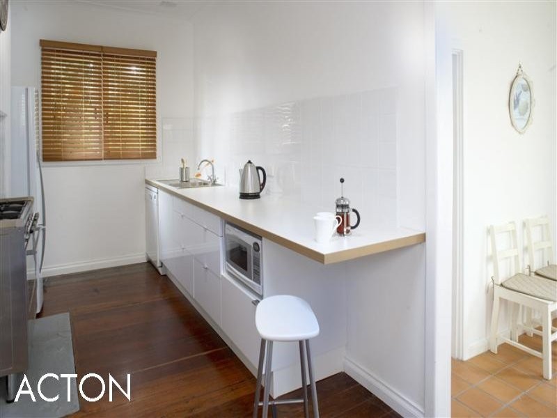 16 Perth Street, Cottesloe WA 6011