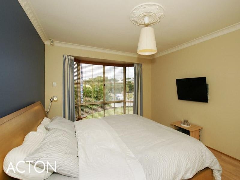 42 Somerset Crescent, Mosman Park WA 6012