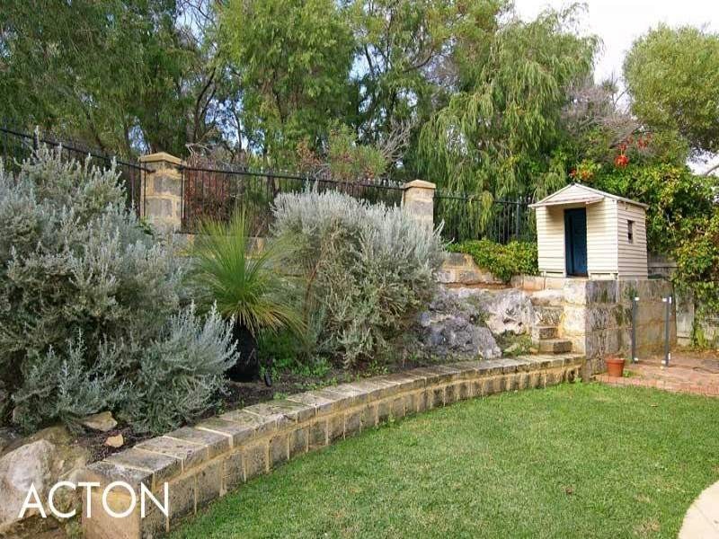 42 Somerset Crescent, Mosman Park WA 6012